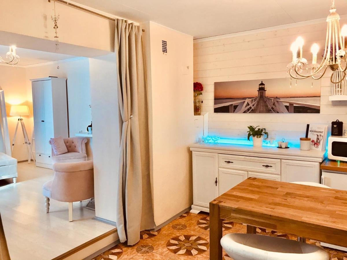 Cozy City Studio Apartment Free Parking Tallinn Exteriör bild