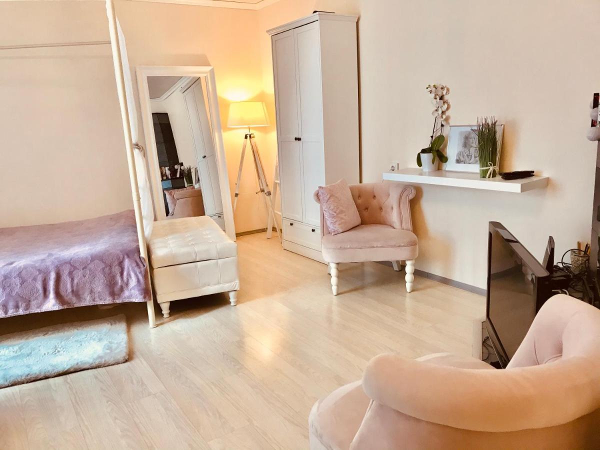 Cozy City Studio Apartment Free Parking Tallinn Exteriör bild