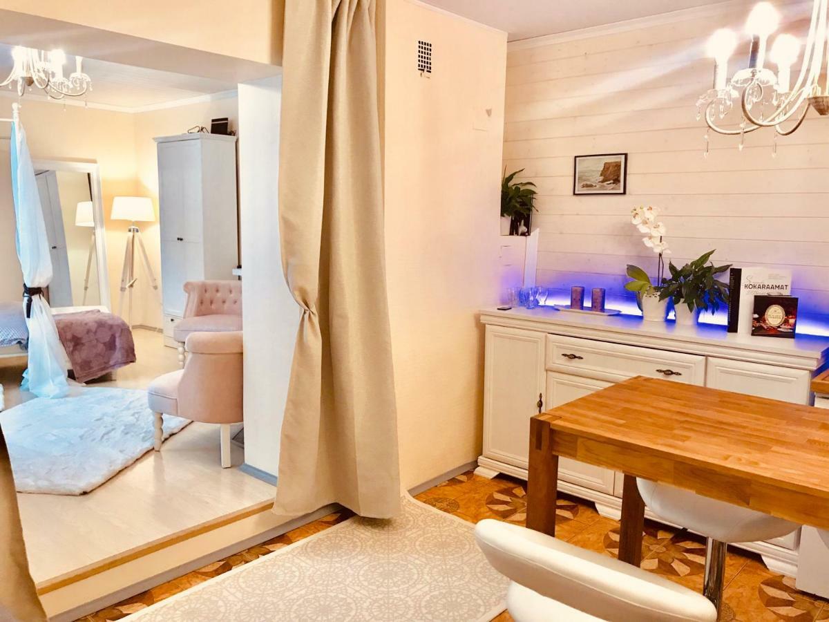 Cozy City Studio Apartment Free Parking Tallinn Exteriör bild